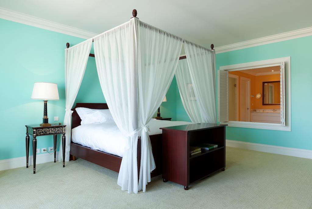 Deluxe Suite Panoramic River View